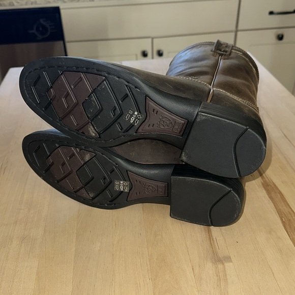 ARIAT Leather Roper Boots - Picture 8 of 8